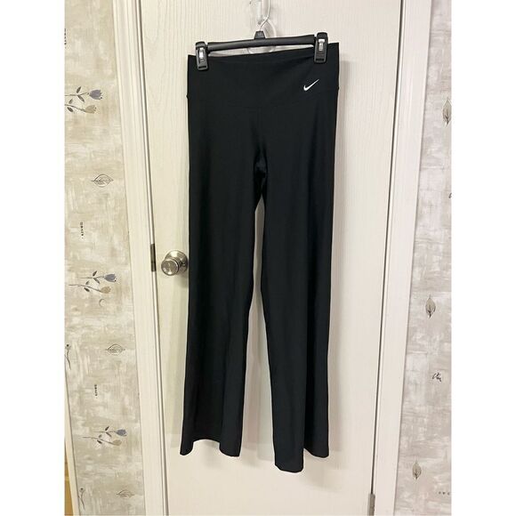 Nike Dry For Yoga Pants - Picture 1 of 6
